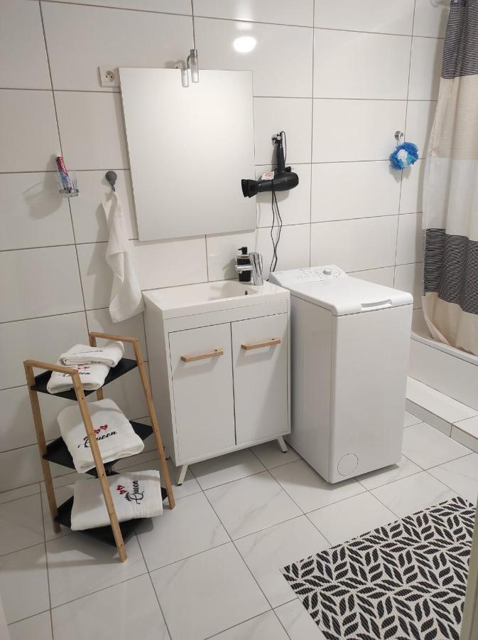 Studio 45M2 Tres Calme Village-Neuf Luaran gambar